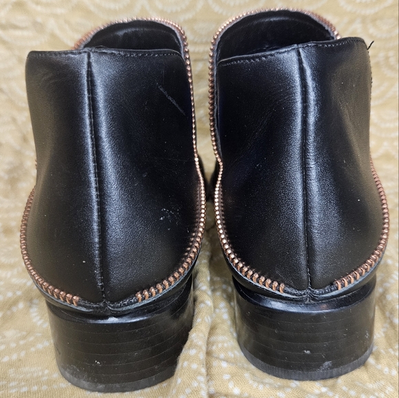 Halogen Piper Bootie Black Leather Ankle boots close toe slip on shoes size 6.5 - Picture 16 of 16